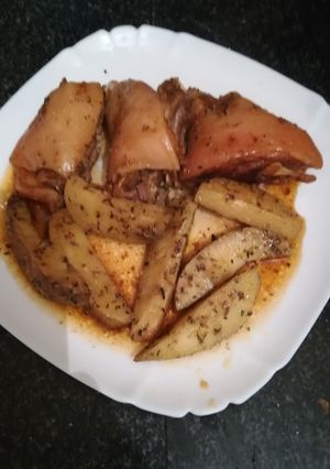 Foto principal de Lechón con especias y salsa teriyaki en la olla GM