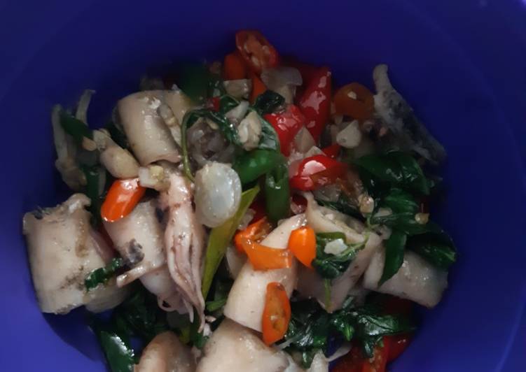 Oseng Cumi Asin Daun Kemangi