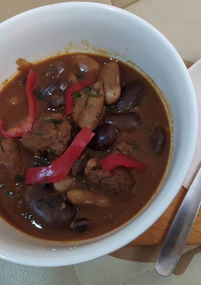 М'ясо з фасолею 🥩