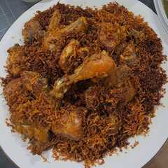 A picture of Ayam Serundeng.