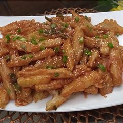 A picture of Crispy honey chilli potato.