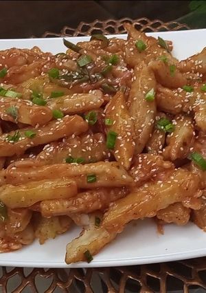 A picture of Crispy honey chilli potato.