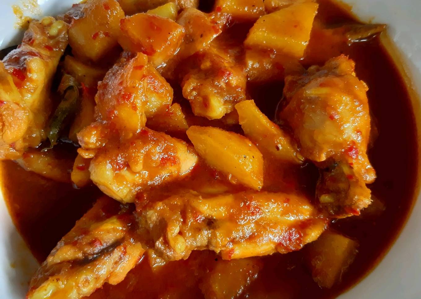 Semur ayam kentang