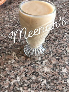 A picture of Banana smoothie.