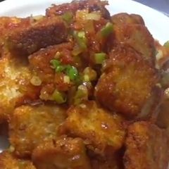 A picture of Fried bread masala.