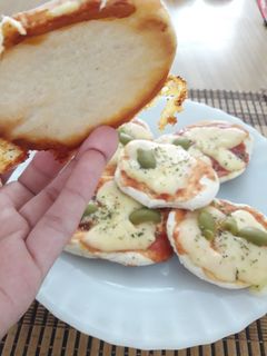 Una foto de Masa súper fácil de pizza casera