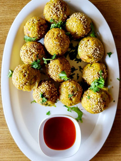 A picture of Moong dal appe.