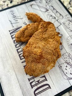 Una foto de Pollo “frito” airfryer