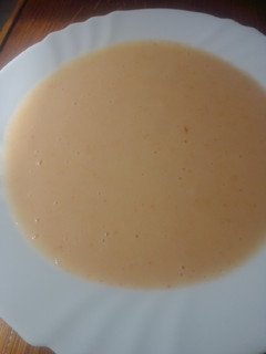 Una foto de Puré de ajo puerro con abadejo