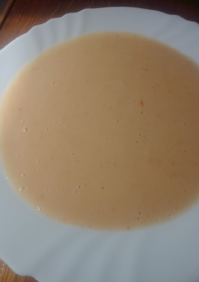 Una foto de Puré de ajo puerro con abadejo