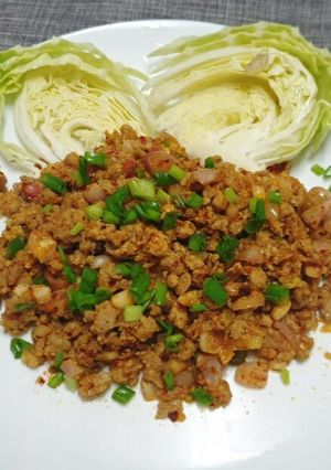 รูปของ ลาบหมู หอมข้าวคั่ว