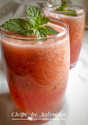 A picture of Simple watermelon juice.