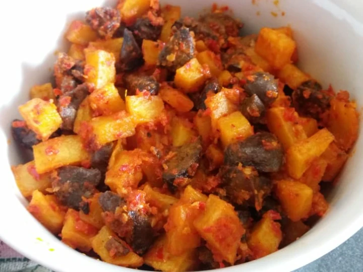 Cara Mudah Menyiapkan Resep Sambel goreng kentang ati ayam (pedas) yang  Bikin Ketagihan Anti Ribet, Lezat