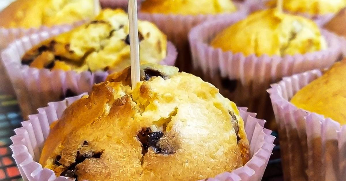 Muffins de vainilla con chips de chocolate Receta de Clau Isarra Cookpad