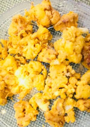 गोभी के पकौड़े (gobi ke pakoda recipe in Hindi) रेसिपी मुख्य फोटो