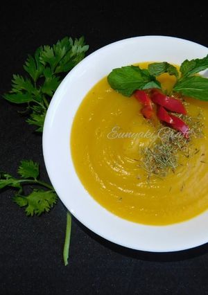 A picture of Pumpkin Soup.