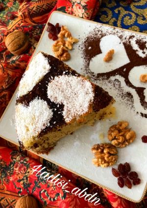 عکسی از دستور کیک کشمش و گردو بدون فر🍰😋