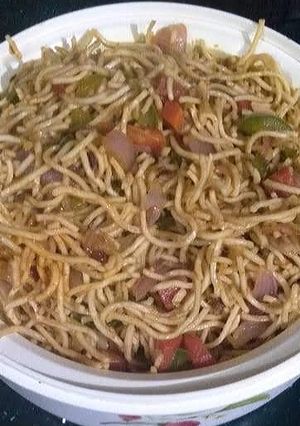 A picture of Hakka Noodles.