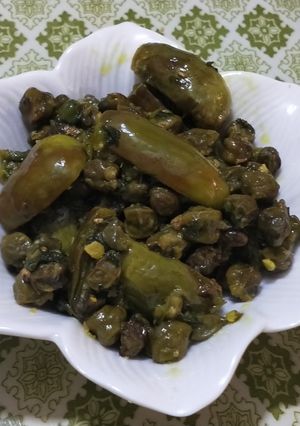 લીલા ચણા રવૈયા નું શાક (Lila Chana Ravaiya Shak Recipe In Gujarati) રેસીપી મુખ્ય ફોટો
