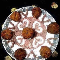 A picture of Peanut Banana Oatmeal Cooker Cookies.