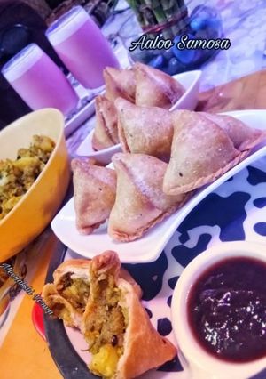 आलू समोसा (Aloo Samosa recipe in hindi) रेसिपी मुख्य फोटो