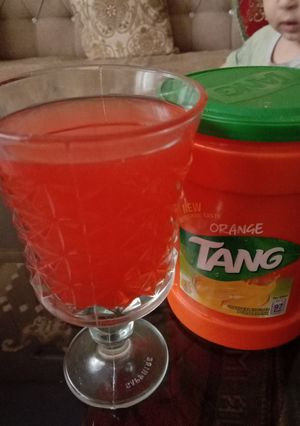 A picture of Jam-e-shireen with Tang 🍹🍹🍹.