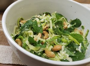 Foto de Espaguete-salada de abobrinha