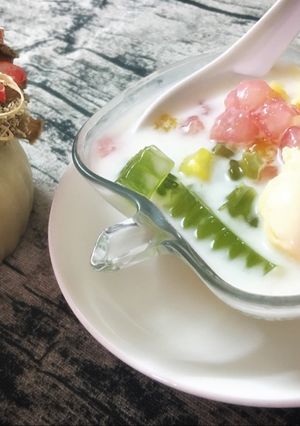 Hình của món Chè sầu riêng sương sa hạt lựu.