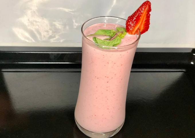 Tri Colour Strawberry Shake