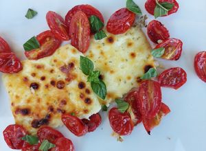 Foto di Primo sale con pomodorini al forno