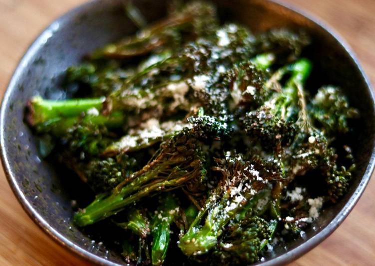 Air fry broccoli Parmesan 🧀 🥦