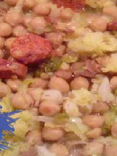Una foto de Garbanzos con repollo