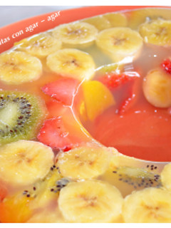 Una foto de Aspic de frutas con agar - agar (Thermomix)