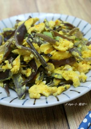 木耳菇菇炒蛋 的食譜成品照片