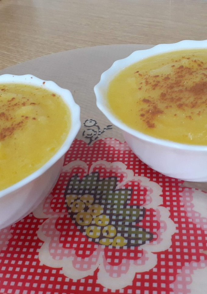 Una foto de Postre de piña y mango