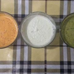 Tri colour coconut chutney A picture of Tri colour coconut chutney.