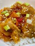 Χοιρινό με Γλυκόξινη Σάλτσα (Sweet and Sour Pork)!