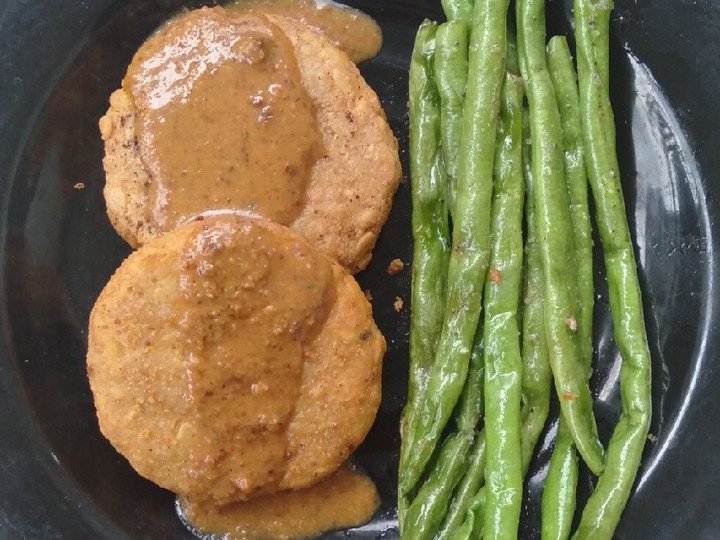 Bagaimana Membuat Steak Tempe bumbu Kacang yang Lezat