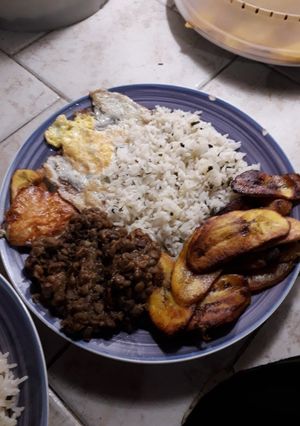 Una foto de Lentejas con arroz