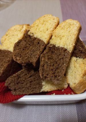 Foto di Biscottoni parigini siciliani bicolore da inzuppo