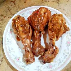 A picture of Namkeen chicken legs.
