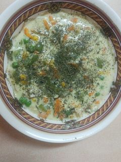 صورة لوصفة شوربه الشوفان بالخضار والكريمه