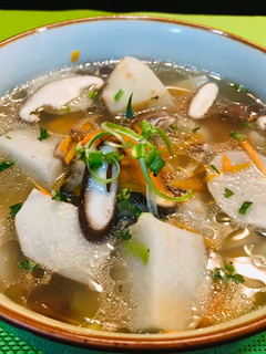 Hình của món Canh khoai sọ nấu nấm.