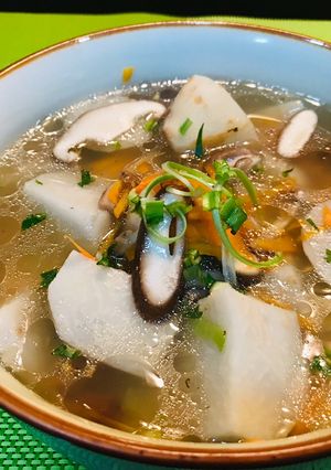 Hình của món Canh khoai sọ nấu nấm.