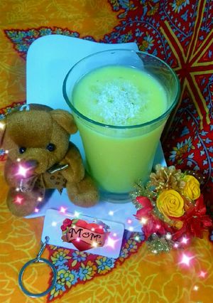 A picture of Special Mango Milk Shake.