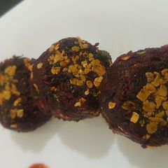 A picture of Healthy Beetroot & Oats Tikki.