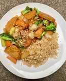 Tempeh con verduras teriyaki