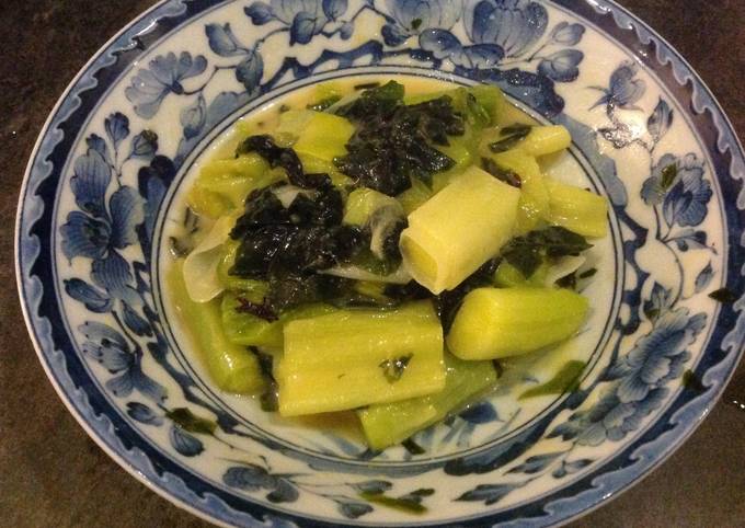 Leek and wakame with miso