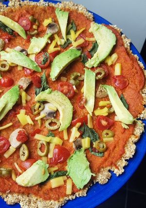 A picture of Cauliflower and Oat Gluten free Pizza.
