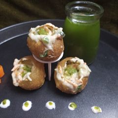 A picture of Mayonnaise Pani Puri.